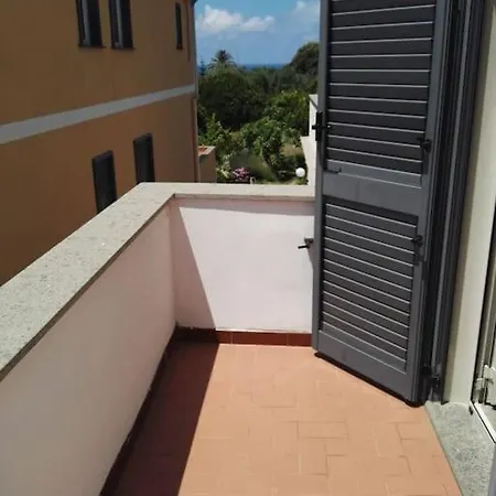 Casa Margherita * 普罗奇达